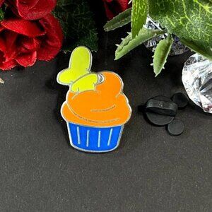 Disney Goofy Cupcake Trading Pin Badge Brooch Lapel Pin Accessories Jewelry Pin